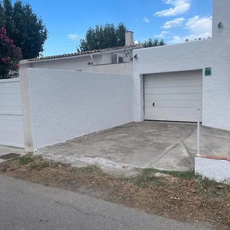 Сasa de vacaciones Casa Montgri *